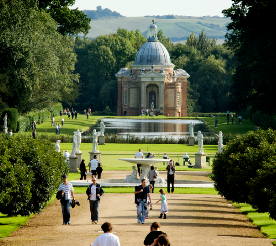 Young archaeology club at Wrest Park